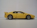 1:18 Auto Art Lotus Esprit V8 1998 Lightening Yellow Pearl. Subida por Morpheus1979